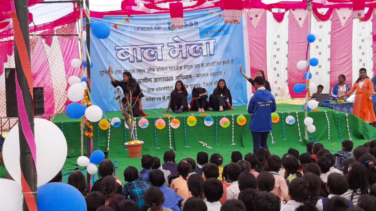 BSSS and #UNICEFIndia organised a #BAALMELA (Children’s Fair) in #Sohankheda, #Sehore. Around 500 children from Sohankheda and nearby villages were gathered. The event was conducted by the social work students of the college. #CRC30 #Youth4children #GoBlue #BSSS4ChildRights