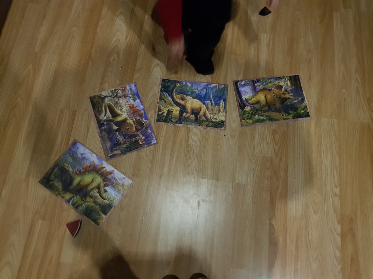HollyHooty's tweet photo. My jigsaw masterpieces. Boys helped... like a wee bit. https://t.co/PuuBsuG3hZ