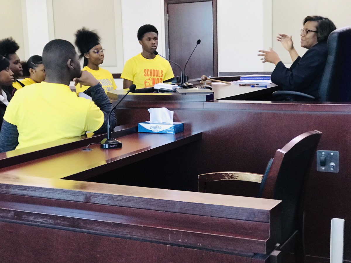 USLL_EDU's tweet photo. Judge Allegra Walker-Birdine spoke to our scholars today about the kinds of cases that enter our Justice System and her job as a judge to listen to both sides and render a verdict! Judge Walker is the 3rd African American woman judge to be General Sessions Judiciary. #LLS #USLL https://t.co/41nyw5RLka