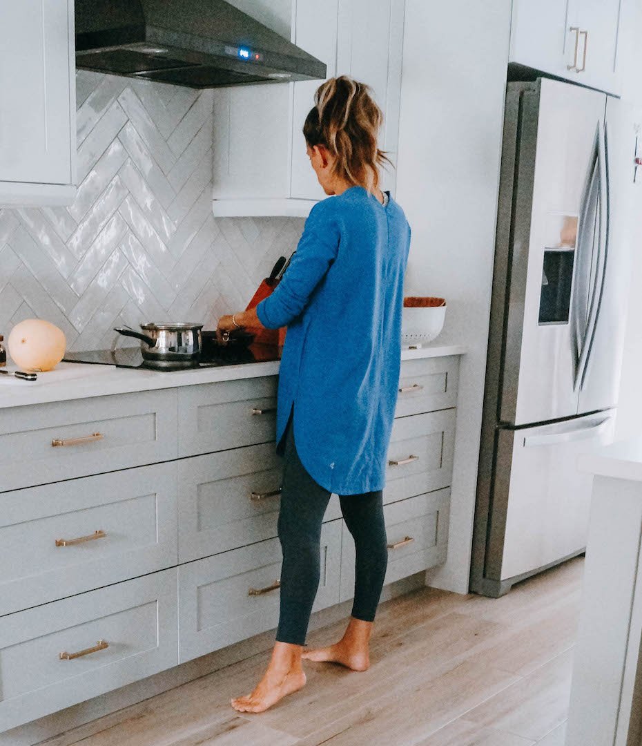 This Black Friday, why wait in line when you can buy online? Skip the madness and take advantage of this 50% off French Terry Tunic every woman on your list will love. 🎁 bit.ly/2PPLXys