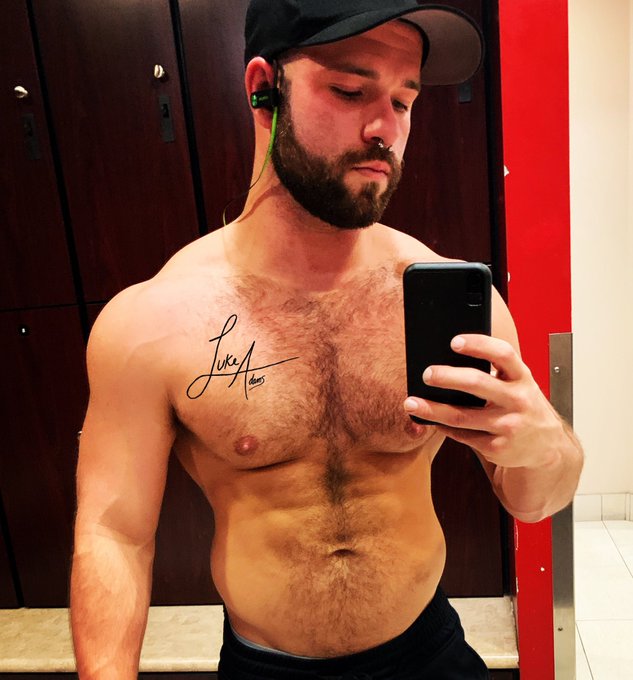 Great chest pump https://t.co/fgvwLR2Xdh<a href="/tag/dirtyboy"class="tags"><span>#dirtyboy</span></a>