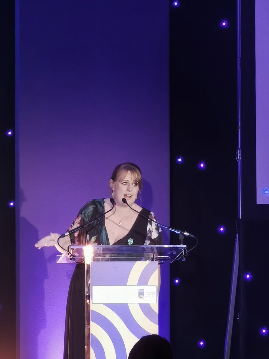 ReachScotEvents's tweet photo. Many congratulations to Dawn MacPhie who is taking home the Innovation in Education Award 🎉 #GaelicAwards #DuaiseanGàidhlig https://t.co/pgSb0RuVGd