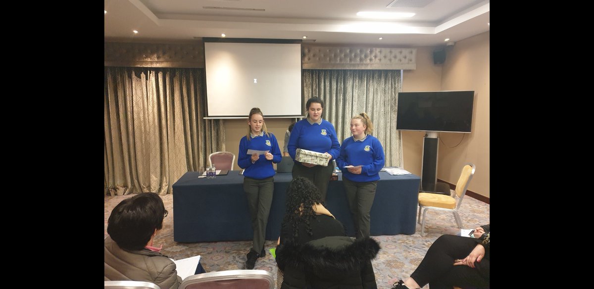 We presented to teachers at the Green School seminar for the 6th Green School Flag on Global Citizenship. The event took place in Tralee and we promoted FSC paper and wood.