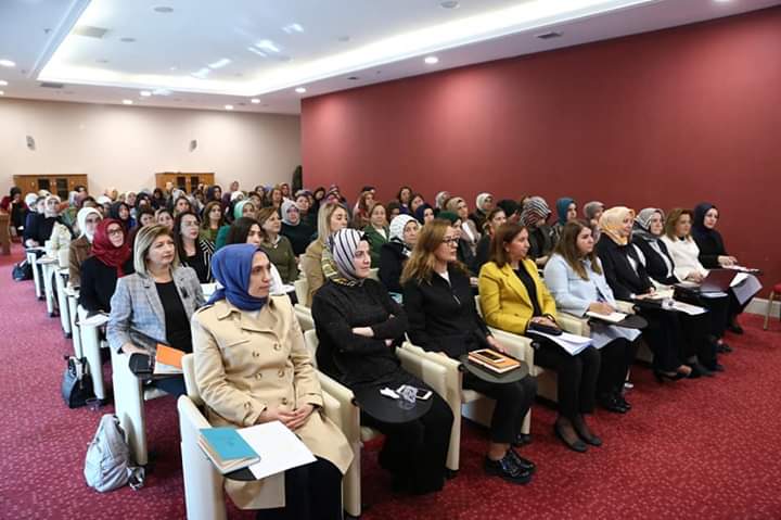 AkPartiKadnKol6's tweet photo. Genel Merkez Tanıtım Medya Başkanımız Sn. @mahirunal ve Başkanımız Sn. Lütfiye Selva ÇAM’IN katılımıyla Kadın Kolları İl Başkanları toplantısına Van İl Kadın Kolları Başkanımız Havva DURAN  katılım sağladı.@havvaduran65 @VanKadnlar https://t.co/XPRZekHqst