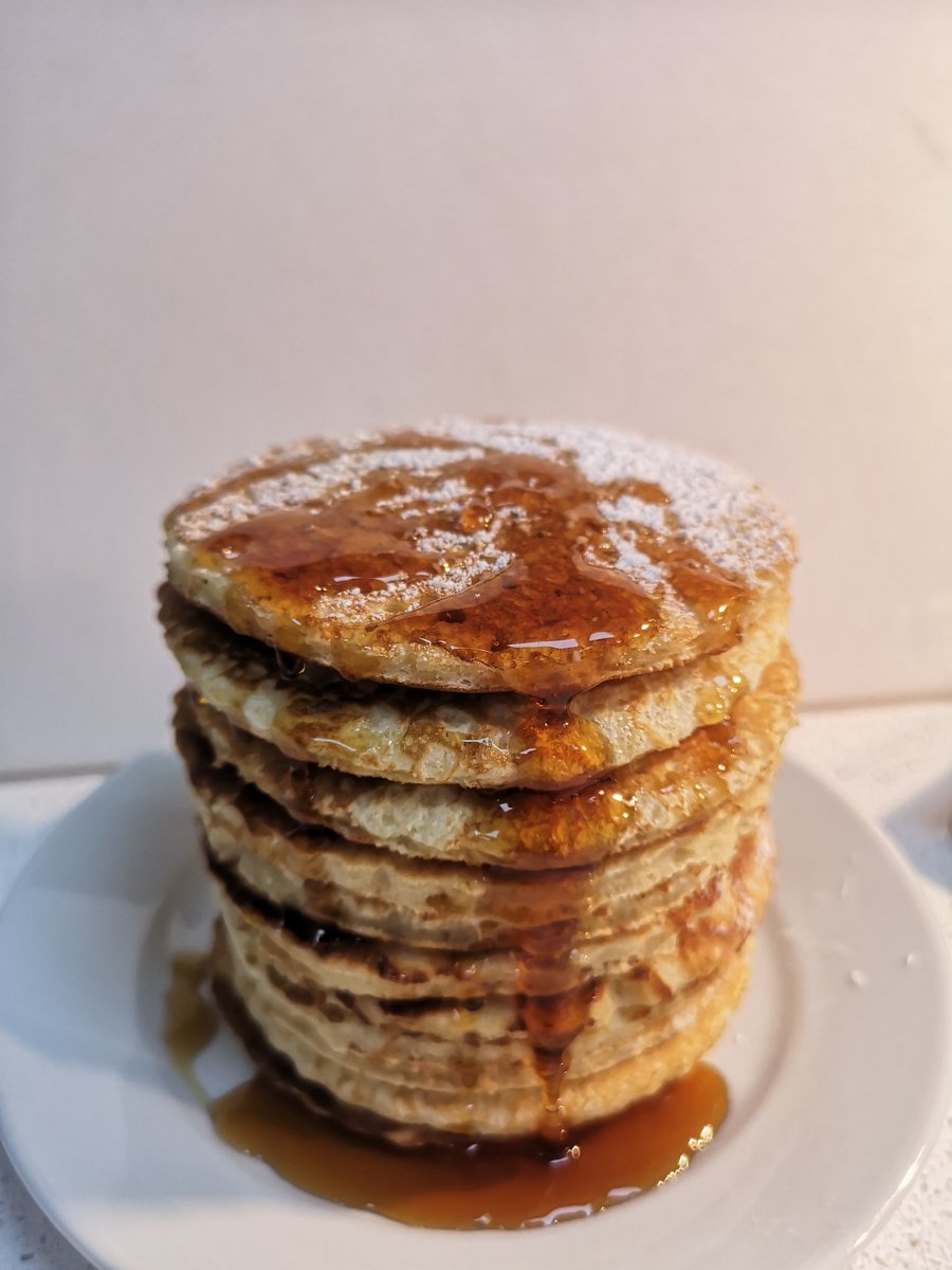 Pancake perfection. Served with a maple syrup!#queenmarysschool #holroydhowe.