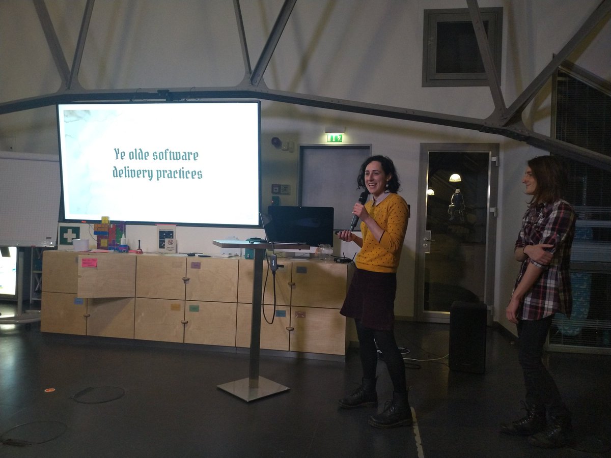 PyLadiesBer's tweet image. Our #devops event has started. First our #NonCodingSuperPower from @pcultural and now @sometimes_milo &amp;amp; @autophagian are presenting #devops #containers and @Docker 🐳

Thanks to our hosts #vwag_dilab &amp;amp; especially @shyamala_u ♥️🍕