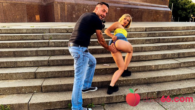 Einmal Probegrapschen @itsgabigold!🍑Und dann wird gefickt, was das Zeug h&auml;lt - unweit der #Siegess&auml;ule<a class="tags" href="/tag/itsgabigold">@itsgabigold</a><a href="/tag/berlin"class="tags"><span>#berlin</span></a><a href="/tag/sightseeing"class="tags"><span>#sightseeing</span></a><a href="/tag/tuesdaytreat"class="tags"><span>#tuesdaytreat</span></a><a href="/tag/datingadvice"class="tags"><span>#datingadvice</span></a>