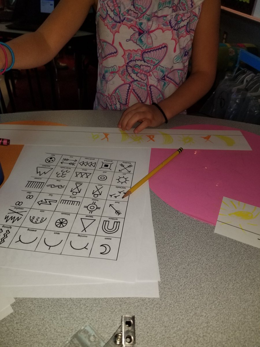 DawnRGarcia's tweet photo. Creating patterns in kinder! https://t.co/auf1ypcUbO