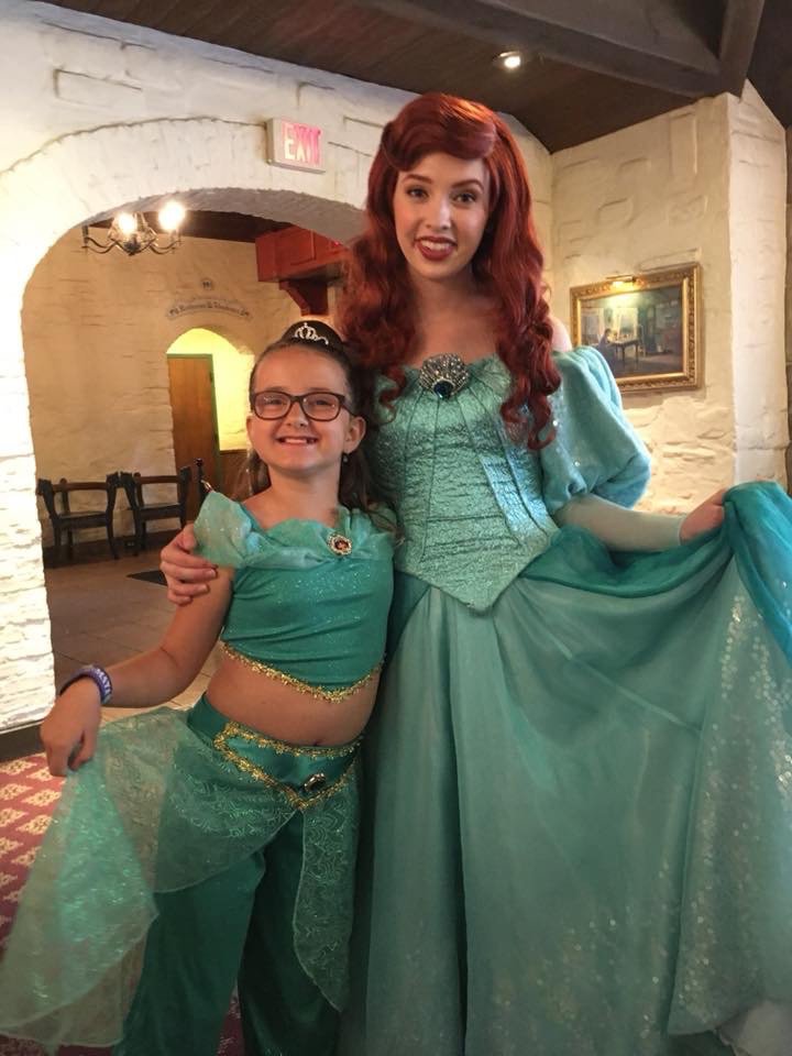 Candi_Daley's tweet photo. @stephenablack Hi Beautiful Olivia!  You look like a princess in your glasses!  Here is MY princess in glasses with another princess that you may know!  Chin up sweetheart!  Glasses are the new fashion statement!  When you grow up you can have several pairs to match your outfits and you moods! https://t.co/YDaLwpF2ii