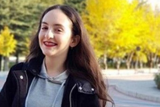 Üniversite öğrencisi Güleda Cankel'in katili tutuklanmış ve; cinayetten bir gün önce Cankel'e saatlerce şiddet uyguladığını, çevredekilerin ihbarı üzerine karakola götürüldüğünü ve ifade verdikten sonra serbest bırakıldığını söylemiş!

haber.sol.org.tr/toplum/univers…