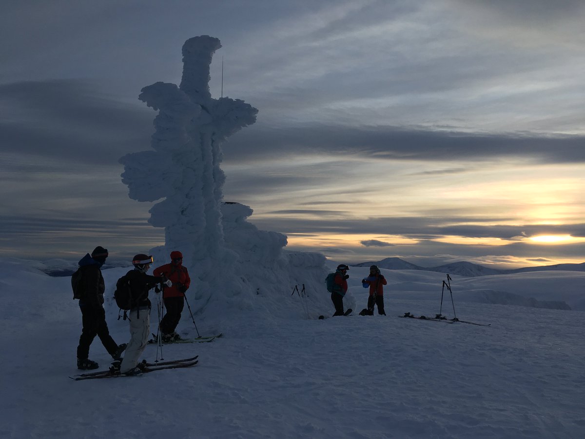 NGHSoutdoors's tweet photo. 18 days ago we summited Cairn Gorm during our week of hill walking and today the snow conditions were slightly different! Maybe our next trip should be ski touring?! #alwaysadventuring #bigperspective #beautifulbritain https://t.co/GE92BjgGqn