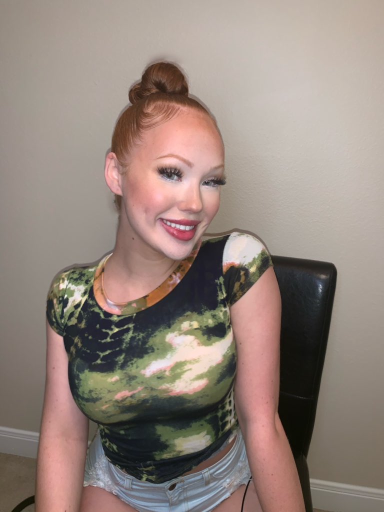 NSFW Smash or Trash: Bambi Doe @_BambiDoe - Page 5