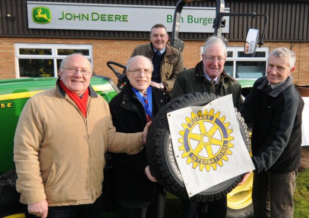 tonywilliams's tweet photo. @ReephamRotary Robin Baines, Wroxham club spoke on feeding the world. believes if the 30% waste in world food chain cleared then can feed the expected 10 billion. Other challenging ideas. In 2013 took a donated tractor to Zambia #bainestractorzambiawroxham https://t.co/BoGXwQEmqi
