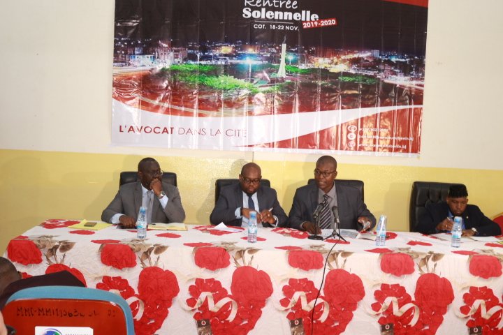 barreaudubenin's tweet photo. #RentréeSolennelle 2019-2020 du Barreau
2ème #JournéeScientifique 

https://t.co/8R6nvQ2oQM https://t.co/YEkXAsMcFL