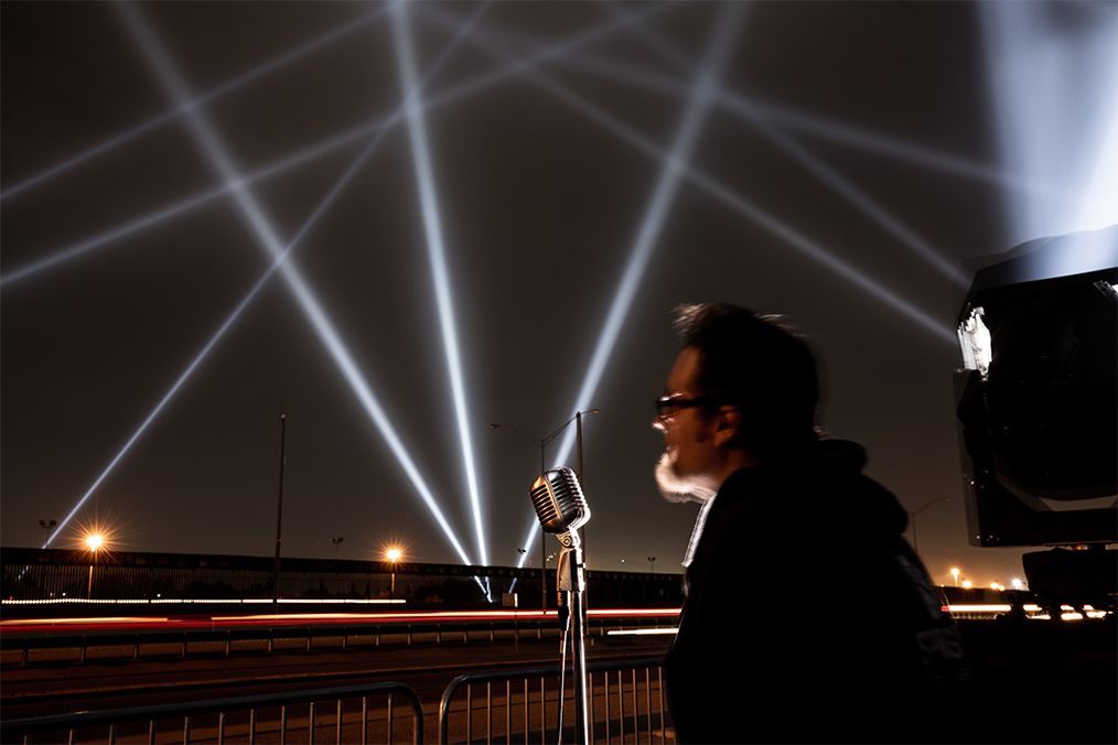 ¿No puedes asistir en persona? Manda tu mensaje de voz de las siguientes maneras:
1. El línea es.bordertuner.net/send-your-voice
2. Envíalo por Whatsapp al +1-915-633-3784