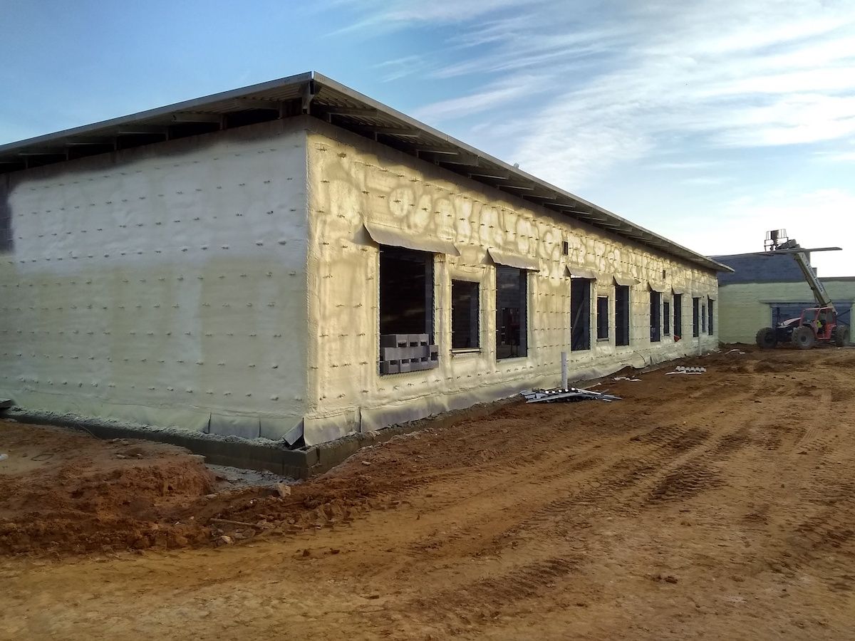 EnergyOneFoam's tweet photo. Better exterior sealing at a lower cost than traditional 2-stage systems? Dreams do come true! This elementary school chose #closedcell #sprayfoam over #rigidfoamboard for a fully adhered application that seals all #exterior penetrations. 
Learn More: https://t.co/imIcA9KsXi https://t.co/SsOPUVgXDk