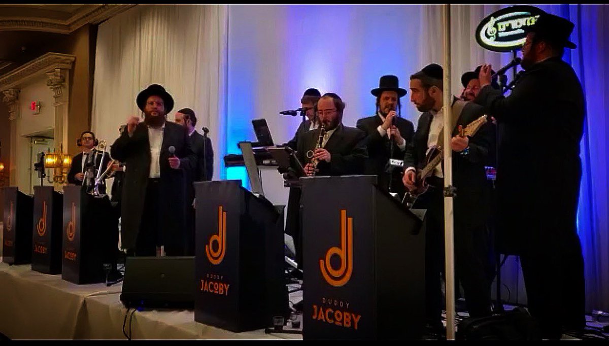 Last night in <a href="/laketerracehall/">laketerarcehall</a> with <a href="/duddyjacoby/">@duddyjacoby</a> &amp; <a href="/Mezamrimchoir/">Mezamrim Choir</a>