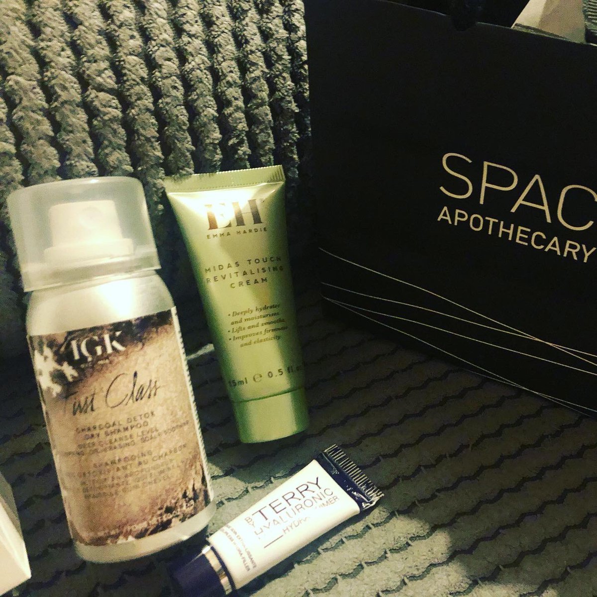 savvysavernikki's tweet photo. Picked up my free birthday gift π from @SpaceNK #beautyFreebies #Savvysavernikki https://t.co/RCnSK1PI6Q