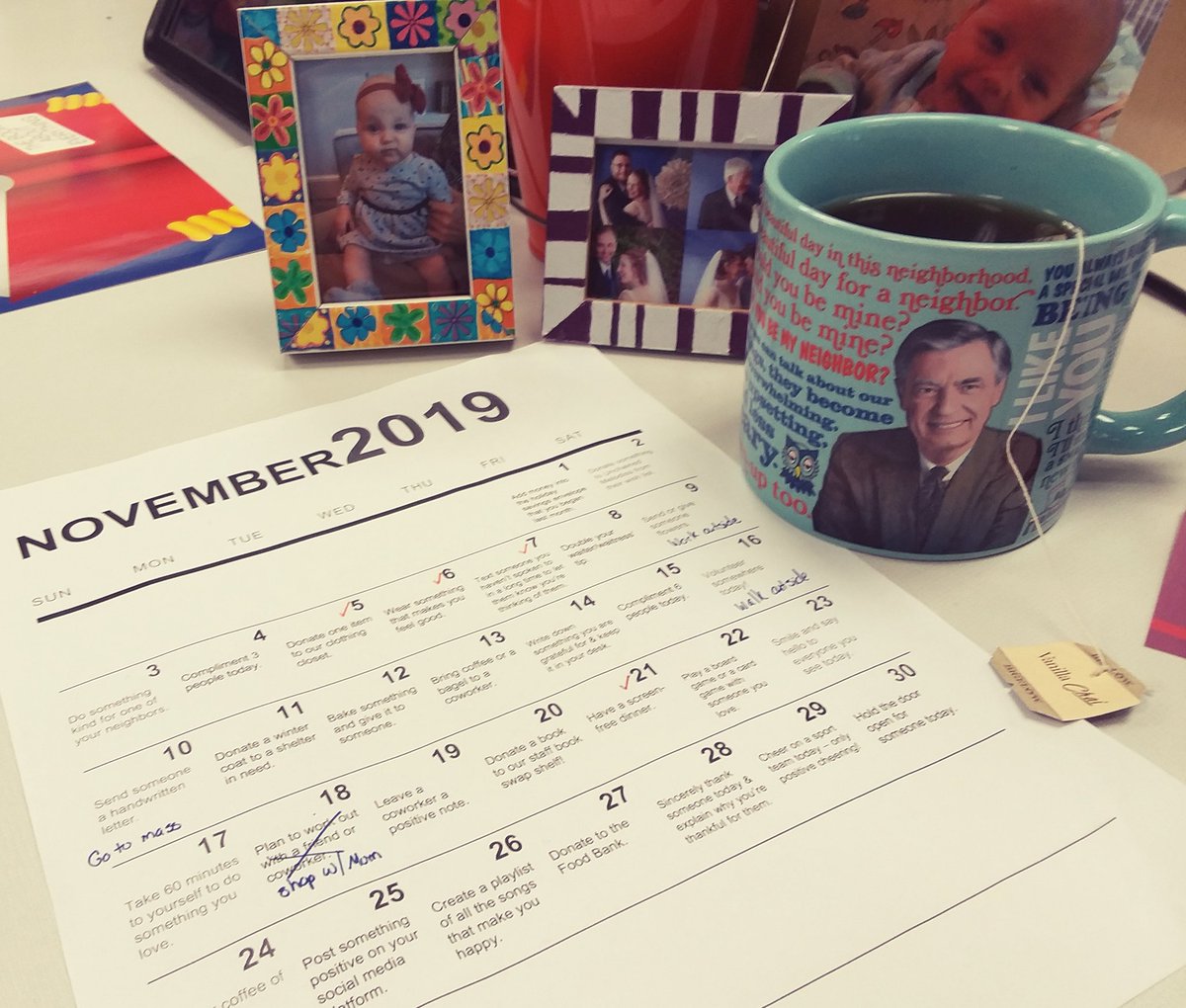 SmnHenley's tweet photo. Enjoying some peace and a vanilla chai for self-care day at the #WMSMC. Teachers, there's still time left to get a hot beverage and contemplate your self-care activities for the rest of November!
@theMBunten @westvikings https://t.co/0dRHFC3AD4
