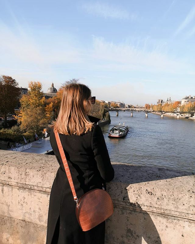 Still daydreaming of wandering around Paris. Visiting in the autumn is seriously underated. There are hardly any queues, the weather is perfectly crisp and the city is a gorgeous shade of gold. ... #discoverunder5k #whatiwore #travelstyle #autumnstyle #autumnessentials #pari…