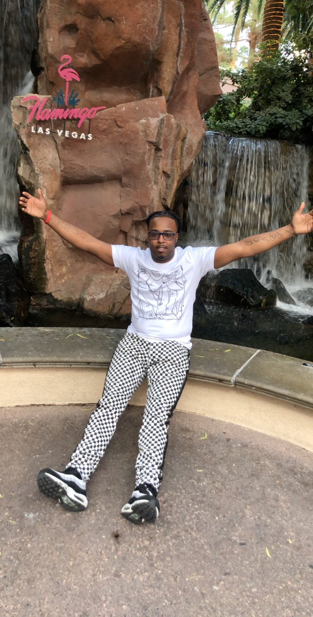 Vegas 🖤😎