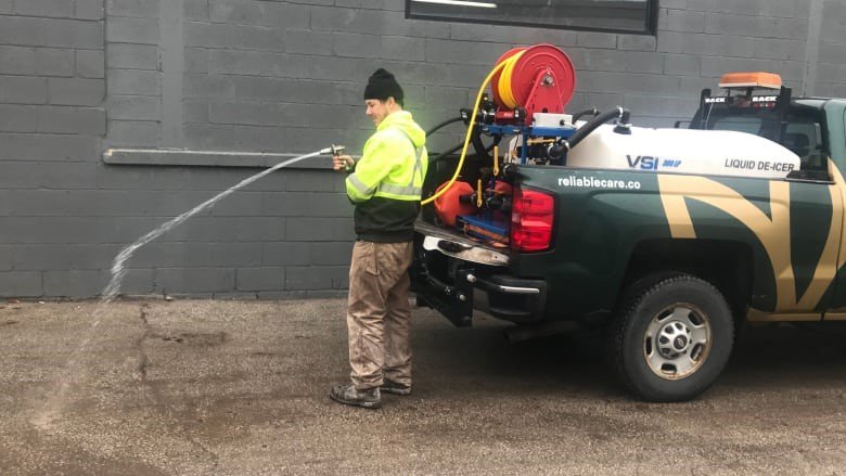 GIESnowMagazine's tweet photo. Canadian contractor talks about the financial pressure that lead to the switch to brine. https://t.co/P9OU5XyE26 https://t.co/e1wqNVrvob