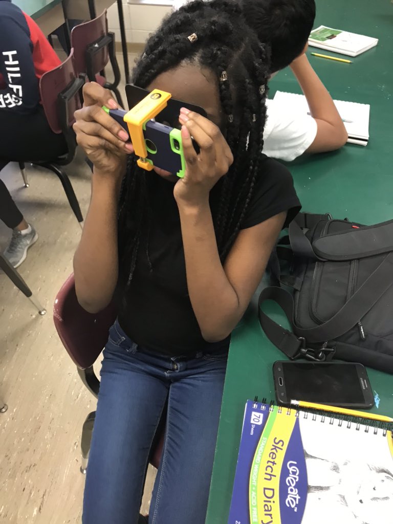 SumanArtClass's tweet photo. Eighth grade virtually touring the architecture  they created in art class. #thedublindifference #artiststhinkinglikearchitects @DublinSchools @DMSIrish @CoSpaces_Edu @tinkercad https://t.co/poPIz70KQK