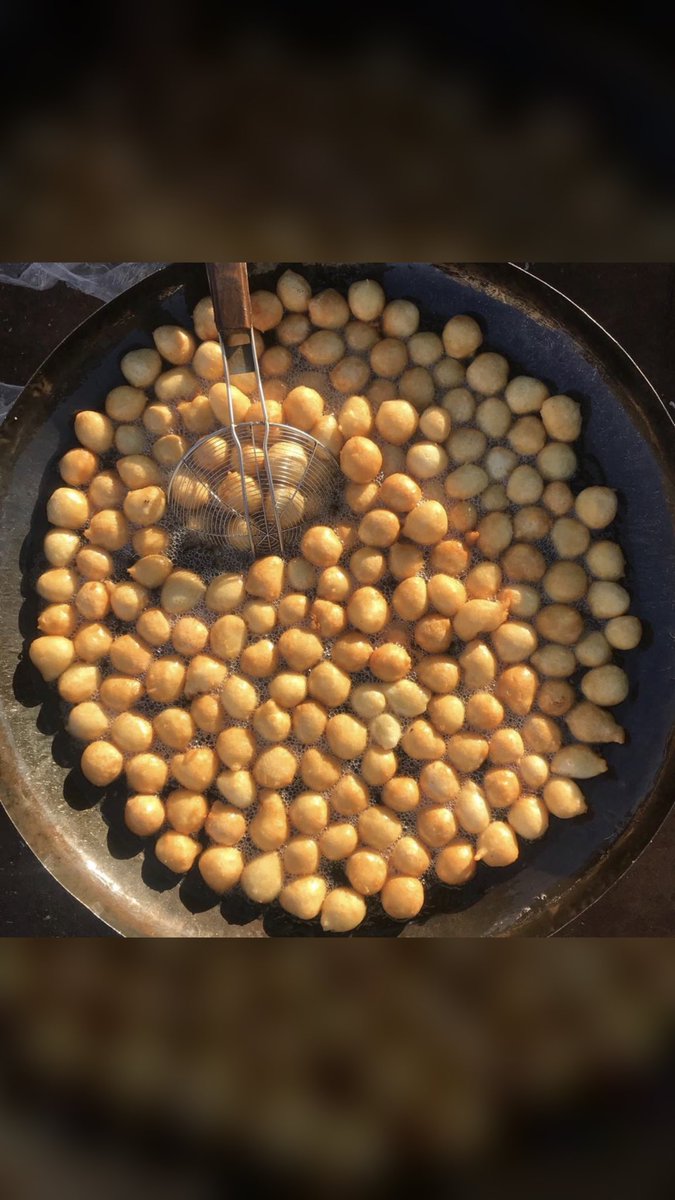 Magde616's tweet photo. يا جماعه انا فتحت لي محل صغير كدا حق شاي مقنن وزلابيه " الايثار " " لبنكُم " في المعموره شارع الشهيد عباس فرح جوبا سابقا جمب الصالون الدمشقي ب دخلت بقالة بشاير عايز منكم دعم بس الناس تجي تشرب الشاي بهناك و ساعدونا بالرتويت و اللايكات https://t.co/51wFq97IvC