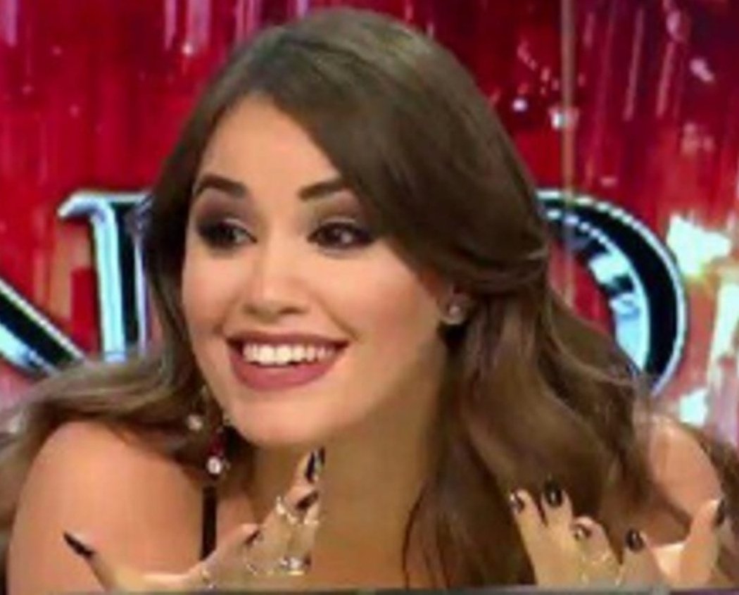 EquipoLalita's tweet photo. Estamos todos de acuerdo que Lali de jurado nos regala los mejores memes, no? 
#LaliEnShowmatch 😬 https://t.co/Vf9YJ88sh9