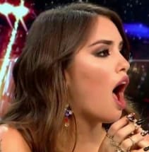 EquipoLalita's tweet photo. Estamos todos de acuerdo que Lali de jurado nos regala los mejores memes, no? 
#LaliEnShowmatch 😬 https://t.co/Vf9YJ88sh9