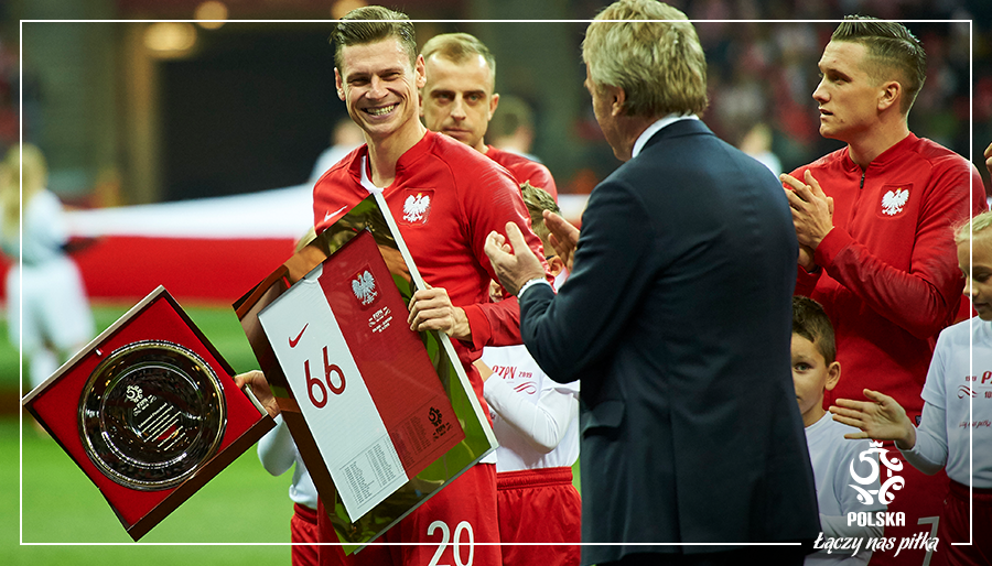 LaczyNasPilka's tweet photo. 30' Ten uśmiech w 66. meczu w reprezentacji!
__________
#POLSVN🇵🇱🇸🇮 1:1 https://t.co/IjJqBLuwn0