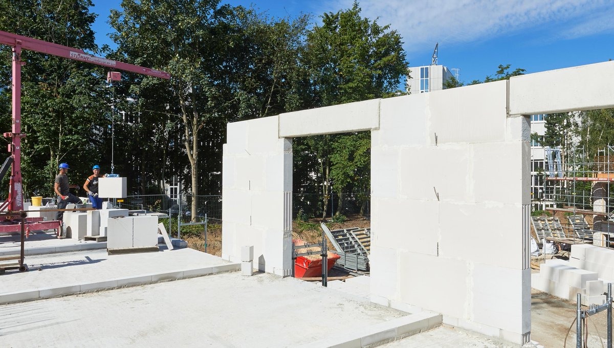 baulinks_de's tweet photo. Kalksandstein-Mauerwerk ohne Mauerwerksmaß - aber auf Maß ➥ https://t.co/gAb127h6N5 (siehe auch: #Mauerwerk #Kalksandstein #Planelement #Unika @UnikaGmbH) https://t.co/298W1P4xLi