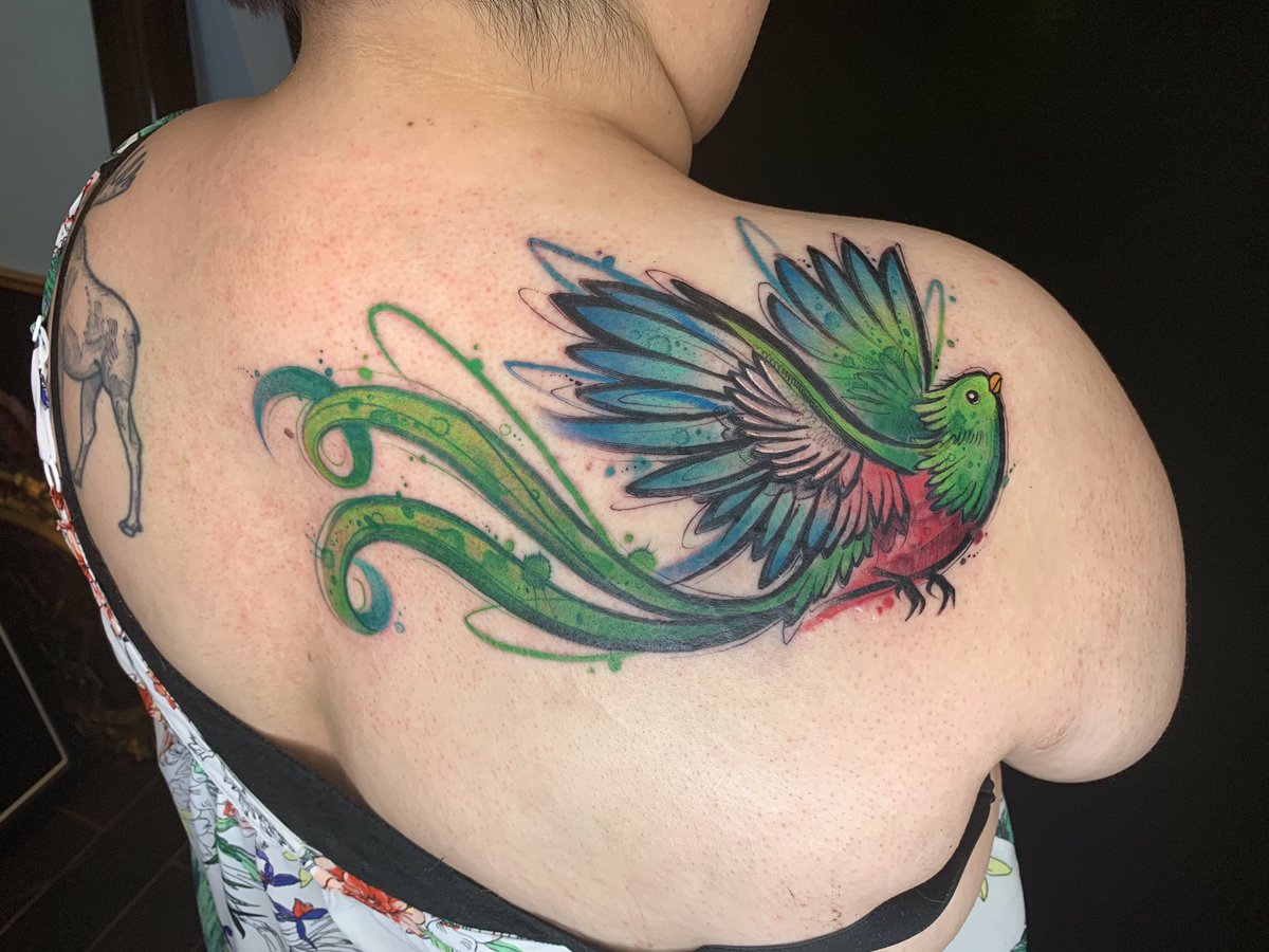 We're in love with this gorgeous Quetzal that @krystel_ivannie did  yesterday 😍😍😍, image size:1200x900
