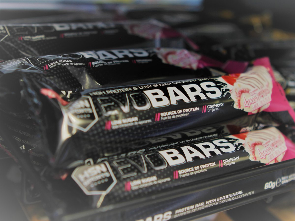 HSNstore's tweet photo. Mirad quién ha vuelto... 🍒🥛
.
.
.
#hsnsports #barrita #proteica #cereza #evobars #proteina https://t.co/moMRVi8HbI