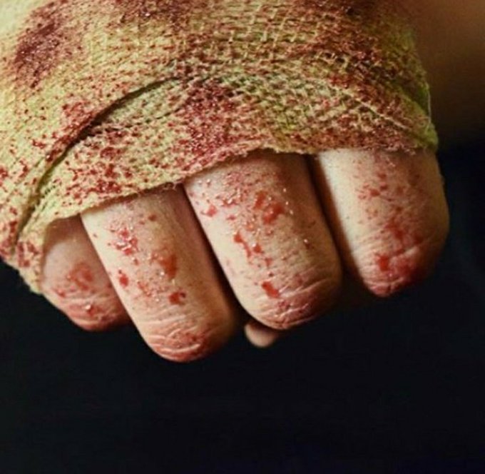 Retweet if ever needed to handle a bitch! https://t.co/M2dO8L99FT