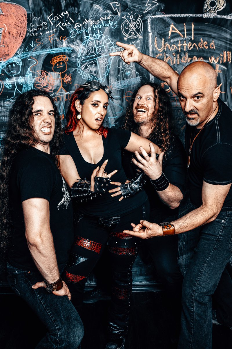 DuchessODork's tweet image. Happy #InternationalMensDay to the beautiful wonderful men in my life. I couldn&apos;t do it without you! #asoundofthunder @asotband @JesseKeen @ASOTJosh