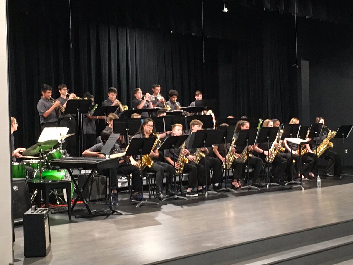 Having a blast with a night of jazz with the Rogers, Reynolds, and Hays Middle School Jazz Bands! @Reynoldsmsband @HaysMSBand @ProsperRogersMS #jazzeducation