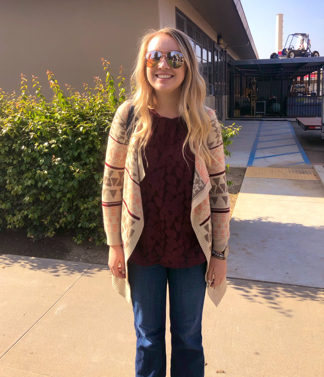 HaydenTGray's tweet image. Meet agricultural communications student Erica Bowles! Can you guess which @Fresno_State class is her favorite? 

#PRDogs #MCJ40
