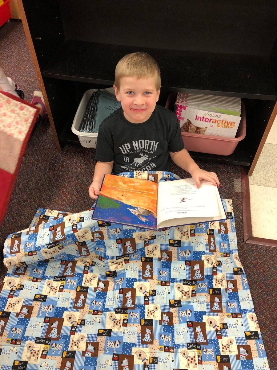 wildwood_wolves's tweet image. A huge thank you to our community partners, Warren Road Church, and their amazing quilting guild ladies who sewed quilts for every Wildwood Kindergartener. 
#WildwoodWolves
#WarrenRoadChurch