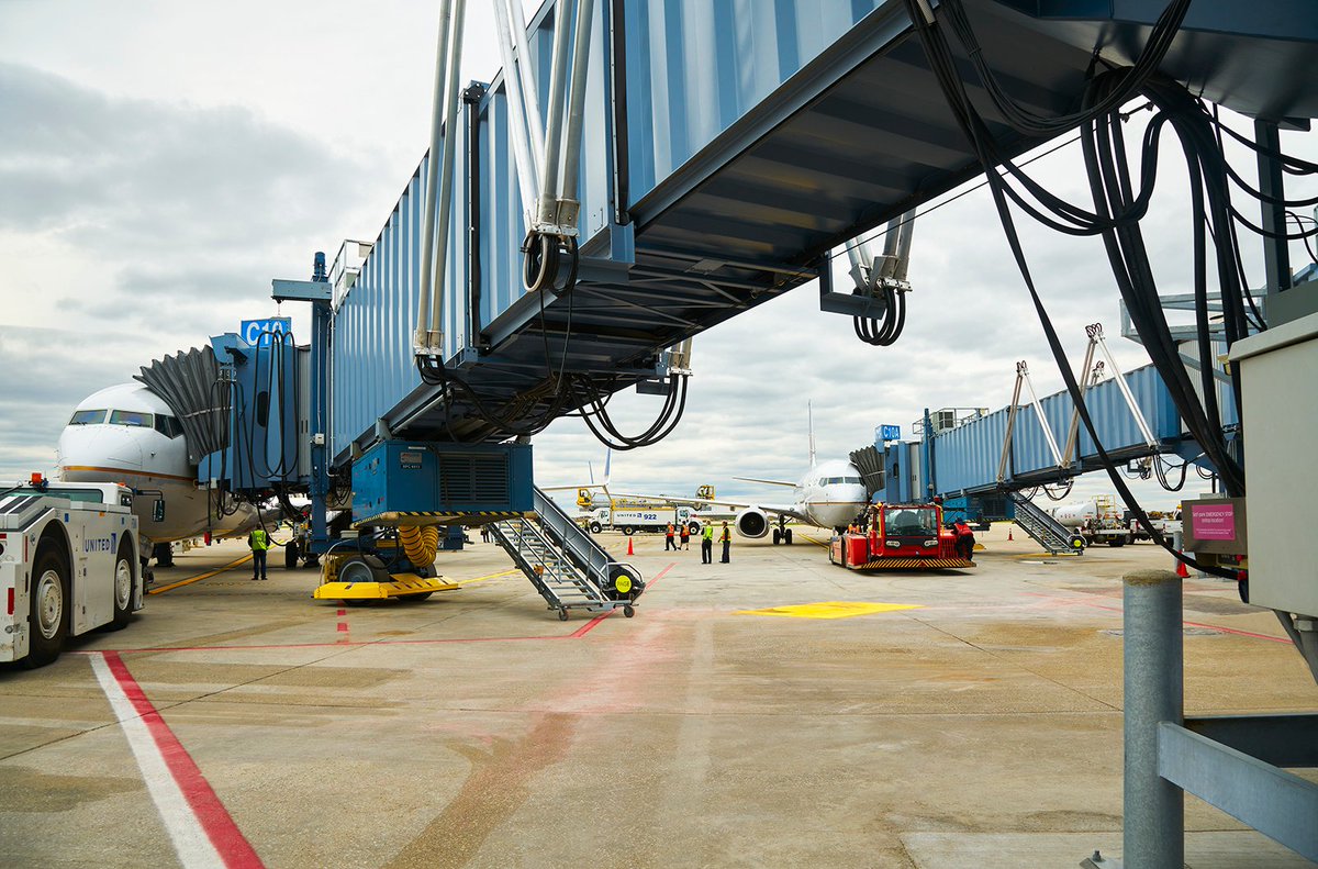 Power_Construct's tweet photo. As part of an ongoing effort to increase efficiencies at O'Hare International Airport, our Power #AviationGroup has wrapped up a complex 3-month gate adjustment project. Read more: https://t.co/nMB877n6e5 #CraigDuganPhotography #WhenJetBridgesFly #WeBuildChicago https://t.co/SHQ4BDfBhi