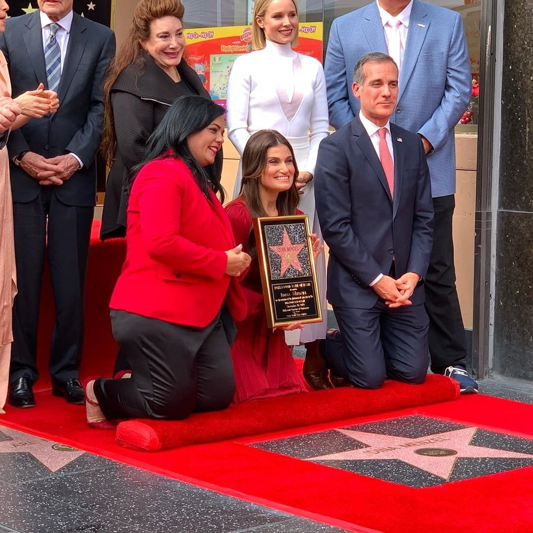 She's a star 💫
Star #2,682 to be precise.

#overthemoon #grateful #hollywoodwalkoffame