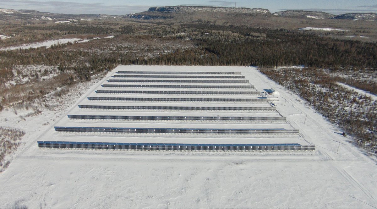 AzgardSolar's tweet image. Here we see an overhead winter photo of our solar farm located in Black Bay, ON.  While there's snow all over the ground, the panels are clear.  Having the SunRanger units tilted to the proper seasonal position will keep you producing through winter
#CanadianSolar #Renewables