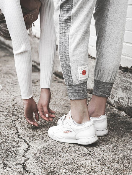 As comfortable as they are cool…stepping out in my #ultrasoft #BillyReid joggers (again...&amp; again…&amp; again) 🖤  #madeinJapan
.
Don’t forget to use code BIRDS20 to get 20% off your online order through Nov. 22, 2019 🤗 #billyreidpartner #wethebirdsexclusives #ad