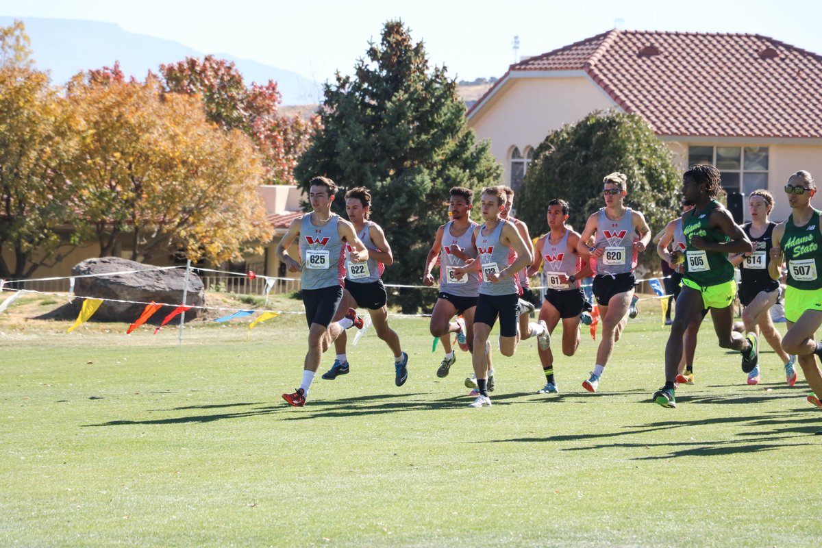 WesternColoU's tweet image. Big congratulations to the @WesternTrack men's and women's cross country teams for qualifying for the @NCAADII National Championships! They are set to compete for a National Title this weekend in Sacramento, California 👏 For live results and streaming: bit.ly/35ewqgd