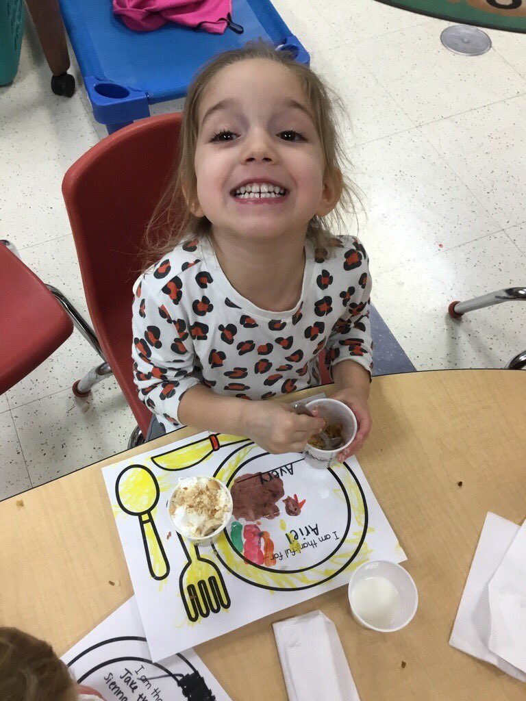 amt1666's tweet photo. We are thankful for our friends and food! #GrowWithAMT #thankful #teamworkmakesthedreamwork https://t.co/3DlQx3SmDF