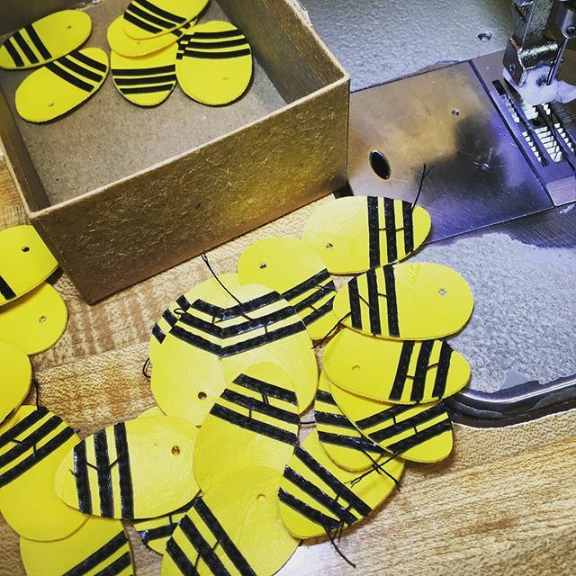 Sooooo many bees! The shop may be closed today but production is running full speed! Thanks for your patience as we work hard to make more orders than we’ve ever made at one time ✂️💪🏽🐝😲 ift.tt/346crjy