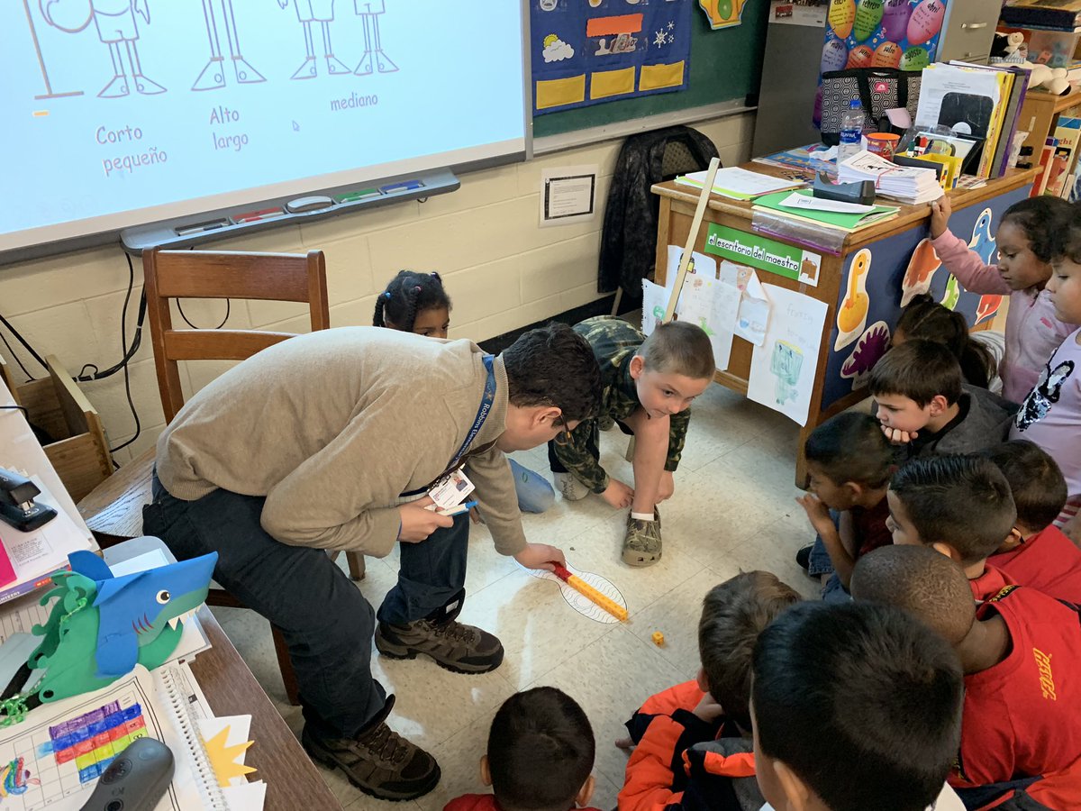 Michelle (@mocomathguru) on Twitter photo Mr. Pira’s 1st gr Ss using cubes to measure the length of shoes. Using non standard units to measure & compare objects. #handson <a href="/RobbinsRockets/">Robbins Rockets</a> @BEAdkins13 Mr. Pira’s 1st gr Ss using cubes to measure the length of shoes. Using non standard units to measure & compare objects. #handson <a href="/RobbinsRockets/">Robbins Rockets</a> @BEAdkins13