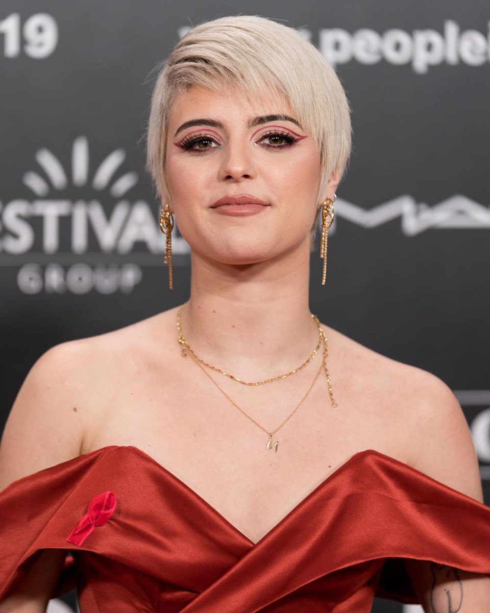 AlbaRecheCU's tweet photo. 📸| Fotos de Alba Reche en la @PeopleInRedGala (via @CarlotaSerarols ) 

#AlbaRecheInRed ❤️

🖇️https://t.co/T7lHsKD2dI https://t.co/C9MUb36zH8