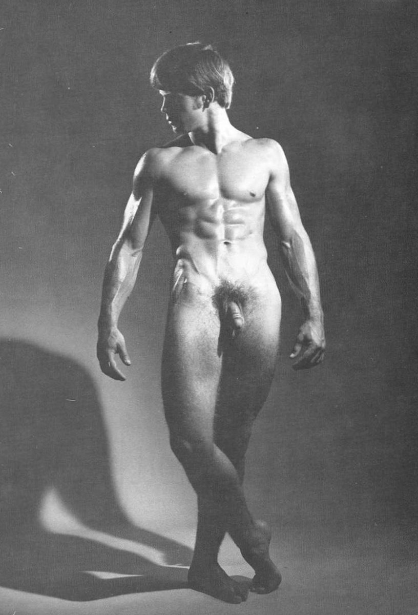 creatureblackl1's tweet photo. John Corvello, Mr. California, 1965 [Some photos by David Meyer and Roy Dean]  Los Angeles, 1965 and later #johncorvello #davidmeyer #roydean #vintagemen https://t.co/vWQT6uG9K1