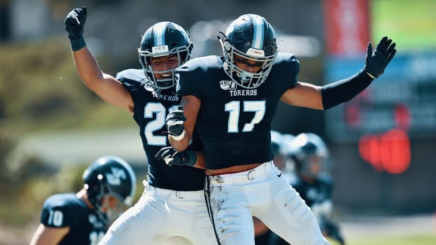 Danny_Ryan80's tweet photo. Happy to announce I have recieved an offer from the University of San Diego. @CoachStaab @USDFootball #GoToreros https://t.co/MV6IjJ1Rr0